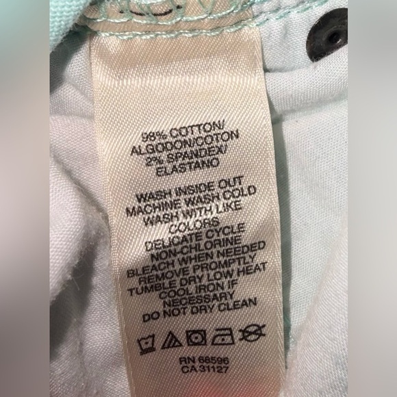 DKNY mint green Bermuda Shorts women’s size 10 - Picture 3 of 6